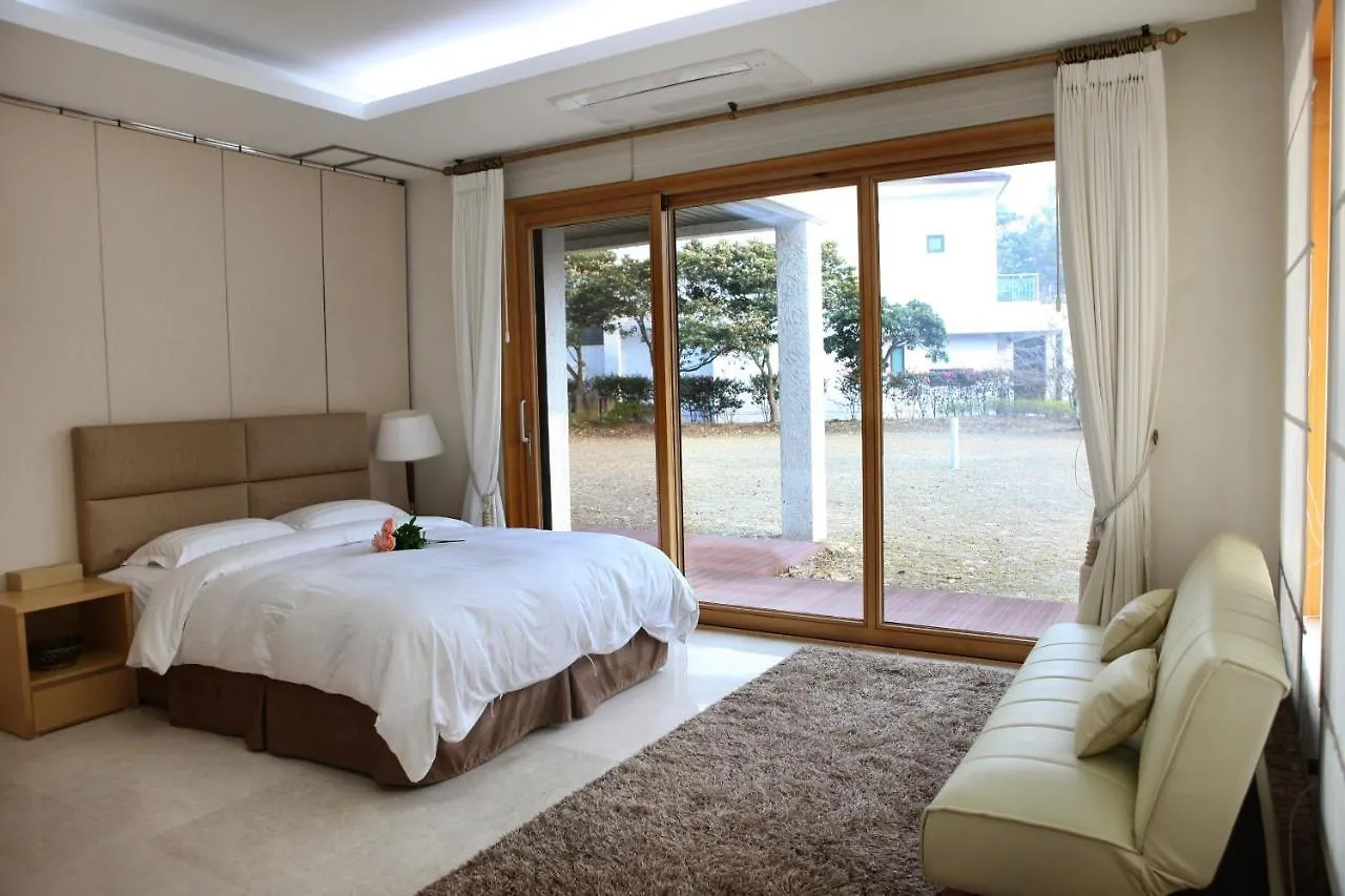 Jeju Raon Private Town Hotel Villa