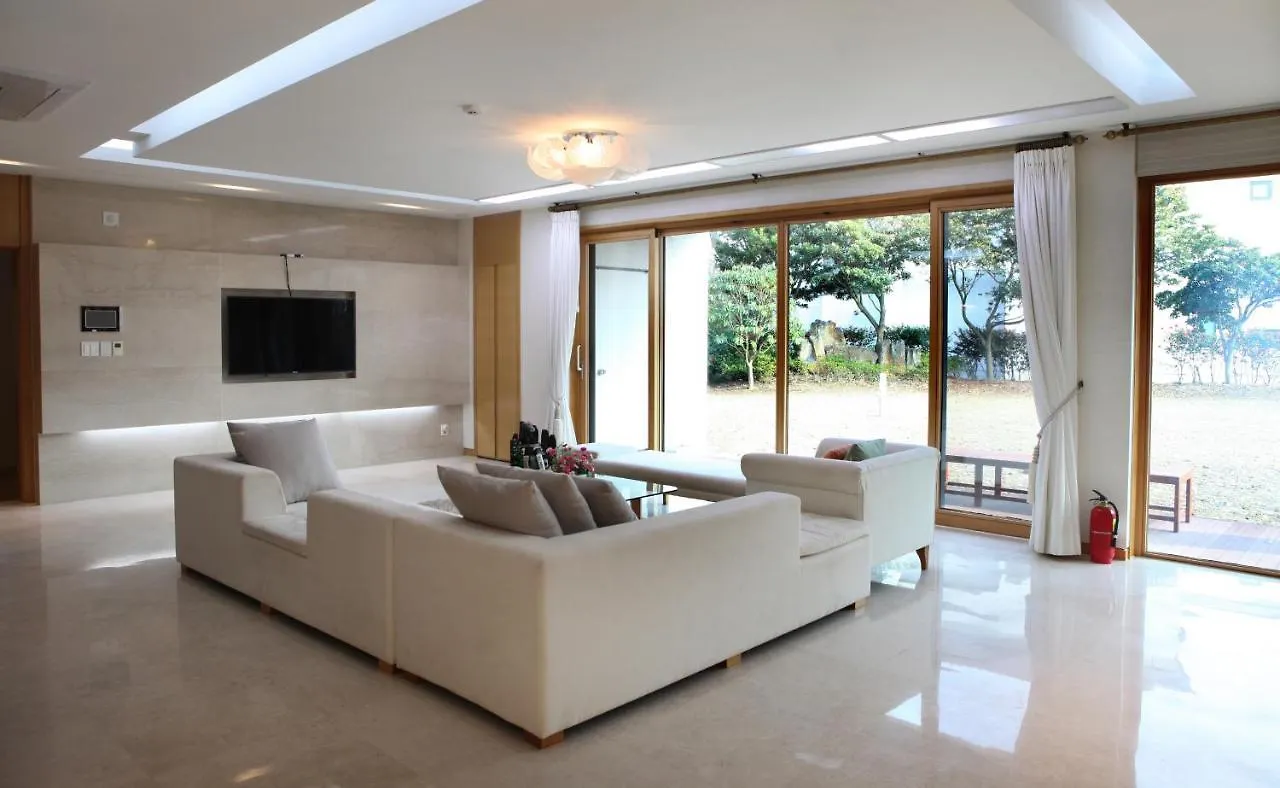 Villa Jeju Raon Private Town Hotel